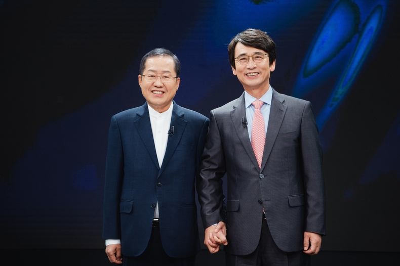 '100분토론' 유시민VS홍준표 맞짱 토론 (출처 : SNS)