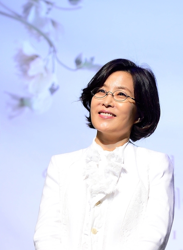 가수 이선희 사진:SNS