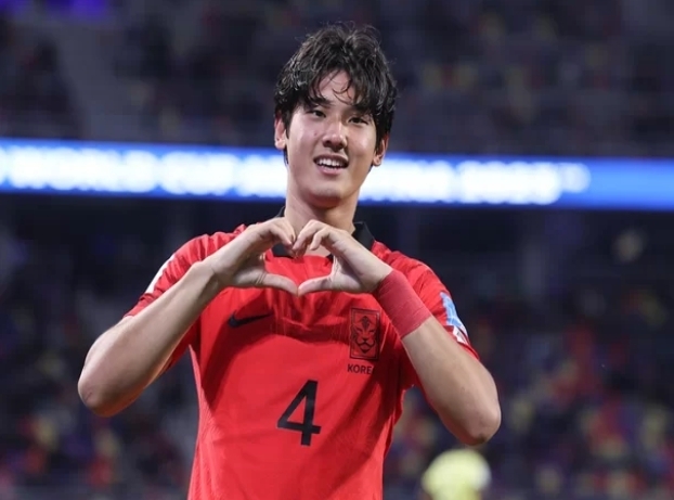 20세 이하(U-20) 월드컵 16강전 한국과 에콰도르의 후반전 경기에서 최석현(4번)이 대표팀의 세번째 골을 넣은 뒤 세리머니를 하고 있다.<br>
사진:SNS