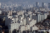 전국 아파트 거래량 급감... "반토막 수준"