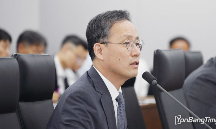 이형일 장관 대행, "기재부 추진력 절실…경제 컨트롤타워 책임 다해야"