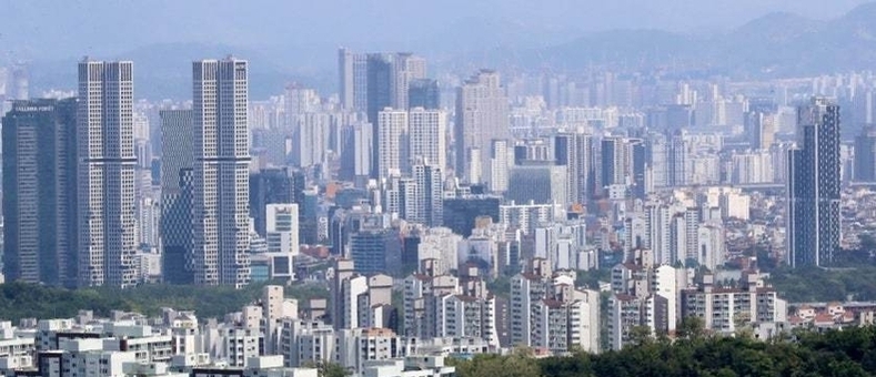 부동산 규제·고금리 겹쳐···5대銀 가계대출 두달 연속 감소