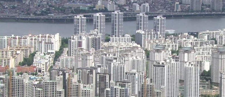 홍준표 "부동산 불패 신화 깨야"… “부동산 대신 증시로 돈 흘러야”