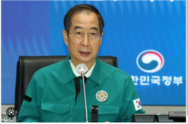 ▲한덕수 국무총리는 20일 오전 정부서울청사에서 중앙재난안전대책본부(중대본) 회의를 주재하고 실내마스크 의무를 권고로 바꾸는 시점과 범위를 확정할 방침이다. <사진=SNS>
