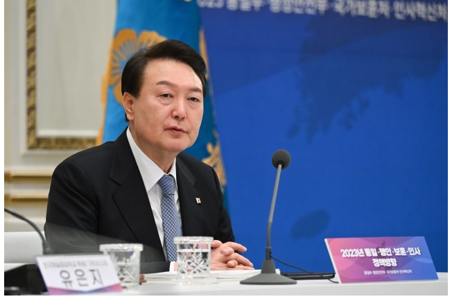 ▲윤석열 대통령이 27일 청와대 영빈관에서 열린 2023년 통일부·행정안전부·국가보훈처·인사혁신처 정책방향 업무보고에서 모두 발언을 하고 있다. <사진=대통령실 제공>