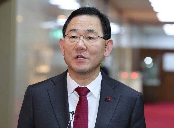 ▲ 주호영 국민의힘 원내대표가 20일 서울 여의도 국회에서 열린 최고위원회의에서 모두 발언을 하고 있다..