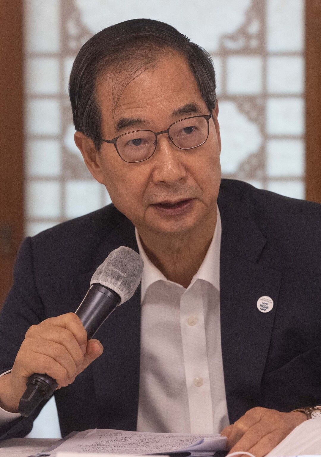 ▲ 한덕수 국무총리가 24일 오전 서울 구로구 구로삼성어린이집에서 보육 관련 애로사항 청취를 위해 차담회를 갖고 있다. <사진=공동취재>