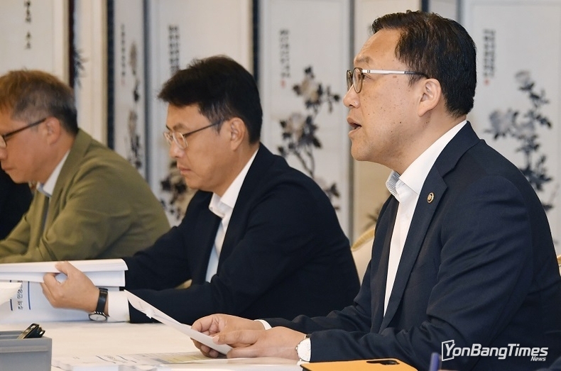 기재부 차관 “추석 성수품값 작년보다 6.4% 낮아…물가 안정에 만전”