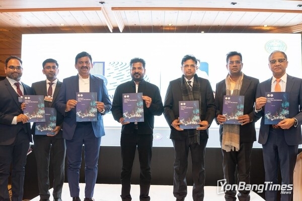 Left To Right:1. Sri K Shashanka, IAS, Vice Chairman and Managing Director, Telangana Industrial Infrastructure Corporation (TGIIC), Government of Telangana; 2. Sri Shakthi M. Nagappan, Director, Life Sciences and Pharma and Chief Executive Officer, Telangana Life Sciences, Government of Telangana;3. Sri Ponguleti Srinivas Reddy, Hon