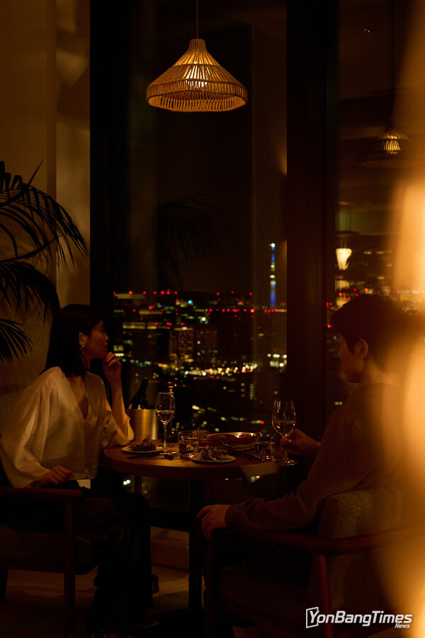 NiNi, a contemporary Tokyo dining destination, shaped by the idea of Two Two. Credit: Mikkel Vang